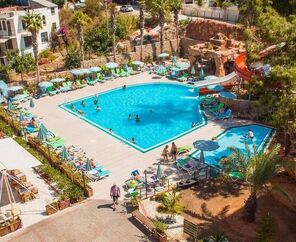 Green Life Hotel