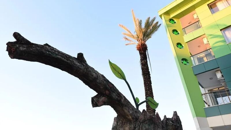 Green Life Hotel